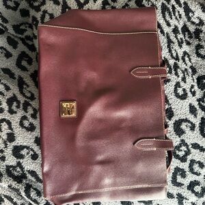 Dooney & Bourke Brown leather handbag with Gold Accents